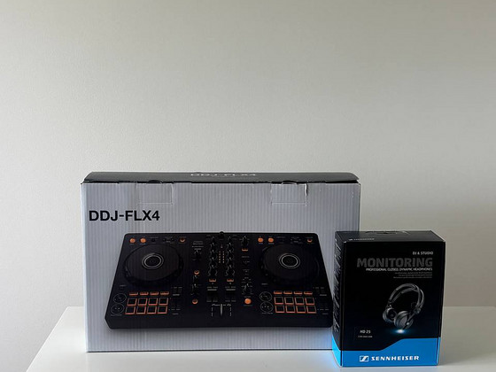 Pioneer DDJ-FLX4 - DJ-kontroller + Sennheiser HD 25 kõrvakla