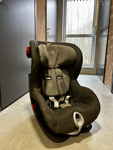Britax Römer King II LS (2 foto / 3)
