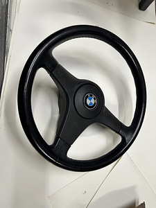 Спортивный кожаный руль для BMW E34 E30 E32 E28 E23 и т.д. (7 фото из 8)