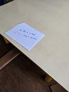 Laste kõrguse reguleeritav laud (2 foto / 3)