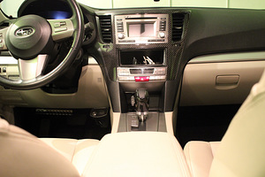 Raadiopaneeli raam Subaru Legasy Outback 2009-2015, BR (7 foto / 7)