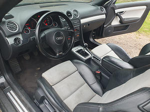 Audi A4 Cabrio 2004 S-Line (6 foto / 11)
