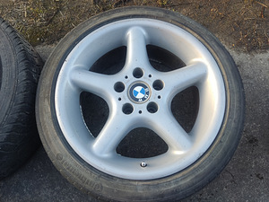 BMW erilaiused 17" veljed (4 foto / 6)