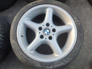 BMW erilaiused 17" veljed (5 foto / 6)