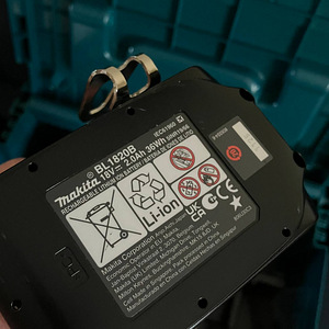 Makita DDF487SAJ trell-kruvikeeraja (7 foto / 10)