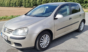 Volkswagen Golf 1.6 75kW (4 foto / 8)