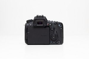 Canon EOS 90D (body) peegelkaamera (4 foto / 10)
