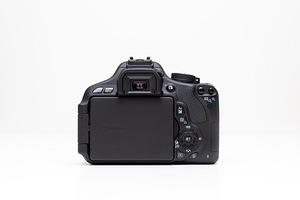 Canon EOS 600D (body) peegelkaamera (5 foto / 10)