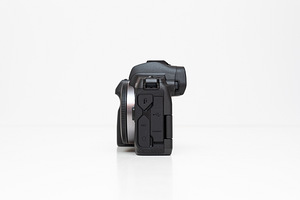 Canon EOS R (body) hübriidkaamera (3 foto / 10)