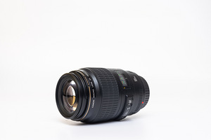 Canon EF 100mm f/2.8 Macro USM objektiiv (6 foto / 10)