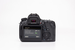 Canon EOS 6D Mark II (body) peegelkaamera (5 foto / 10)
