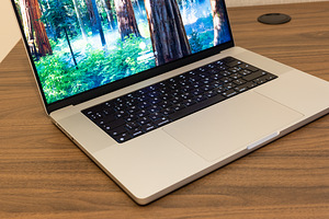 Apple MacBook Pro 16 M3 Pro 18GB/512GB Silver ENG/RUS (6 foto / 10)