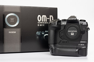 Olympus OM-D E-M1X hübriidkaamera (2 foto / 10)