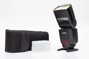 Canon Speedlite 580EX II välklamp (1 foto / 4)