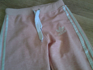 Adidas dressipüksid, s.158/164 (1 foto / 4)
