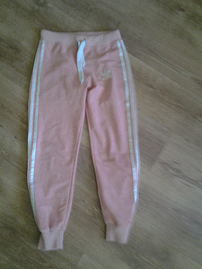 Adidas dressipüksid, s.158/164 (2 foto / 4)