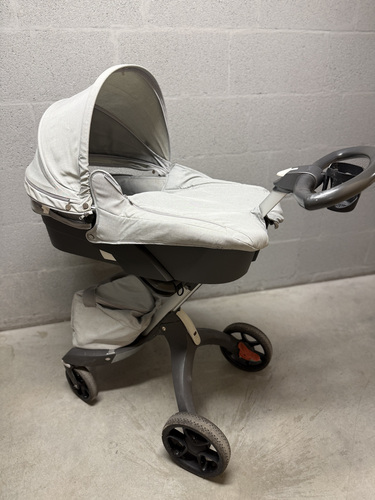 2 в 1 детская коляска Stokke Xplory v5 возможно автокресло