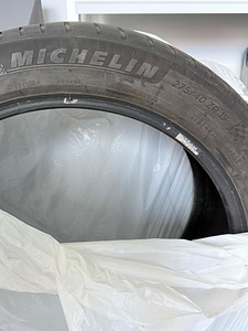 Шины Michelin Pilot Sport 4, 275/40/19 (1 фото из 2)