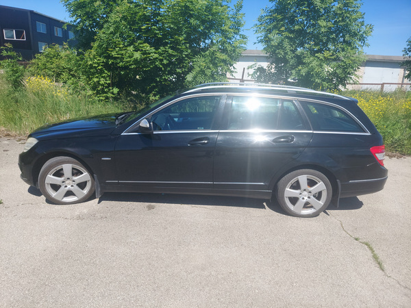 Müüa Mercedes Bens