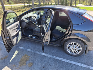 Ford Focus (Ghia) kliimaseade / püsikiiruse hoidja (5 foto / 15)