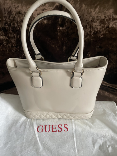 Сумка GUESS