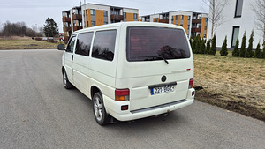 Volkswagen transporter kombi (2 foto / 9)