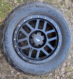 Müüa 5 Cooper Discoverer ATT M+S 265/60/R18 (1 foto / 5)