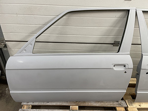 BMW E30 kupee klaasfiibrist uksed. (2 foto / 6)