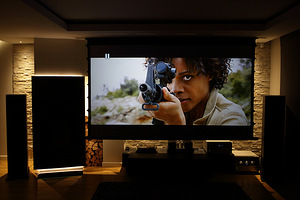 JVC DLA-X500RWE 3D+4K Kodukino Projektor (8 foto / 10)