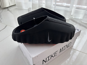 Nike Mind Slides (1 foto / 3)