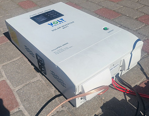 Päikesepaneeli inverter/laadija (2 foto / 5)