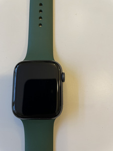 Apple Watch 5 (3 фото из 3)