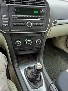 Продается Saab 9-3 2007 1.9 110kw (12 фото из 12)