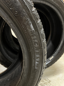 Michelin X-Ice Snow lamellrehvid 245/40 R19 (4 foto / 7)