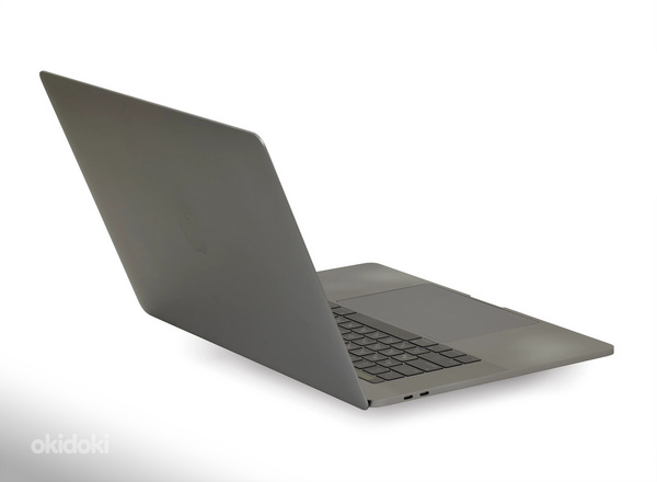 MacBook Pro 15 дюймов (версия середины 2018 г.) с сенсорной (фото #4)