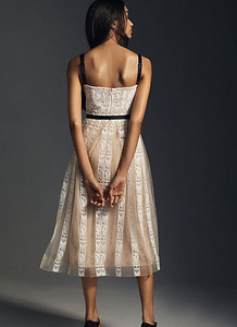 Anthropologie pidulik kleit M (3 foto / 7)