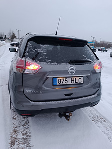 Nissan x trail (5 foto / 5)