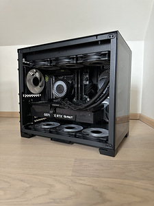 Мощный игровой компьютер - Ryzen 7 7800X3D / RTX 4070 Ti Super (2 фото из 9)