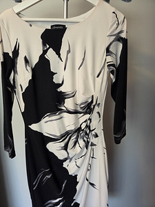 Красивое платье S/M (3 фото из 3)