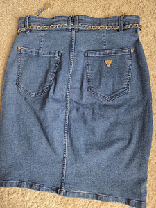 Guess teksaseelik M/L (1 foto / 4)
