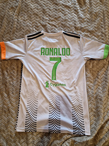 Juventus X Palace Ronaldo T särk (2 foto / 2)