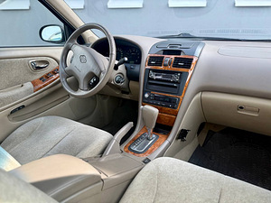 Nissan Maxima (11 фото из 12)