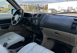 Nissan Terrano 3.0 113kW (8 foto / 10)