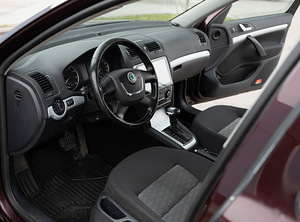Skoda Octavia 1.4 90kW (14 foto / 15)