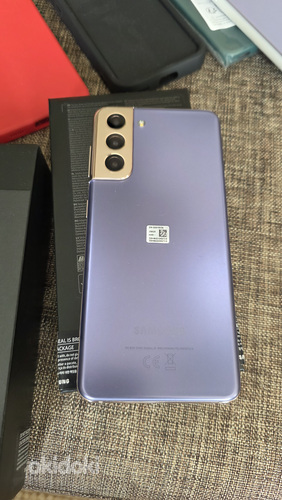 Samsung S21 256GB. RAM 8GB