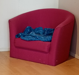 Kanin/Kissan Nojatuoli (2 valokuva sivusta 2)