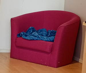 Lasten Nojatuoli (1 valokuva sivusta 2)