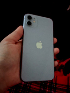 Apple iPhone 11 varaosiksi (2 valokuva sivusta 6)