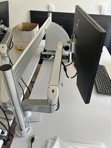 Monitori Lauakinnitus isku (2 foto / 3)