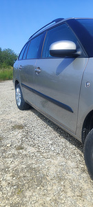 Skoda fabia (2 foto / 15)